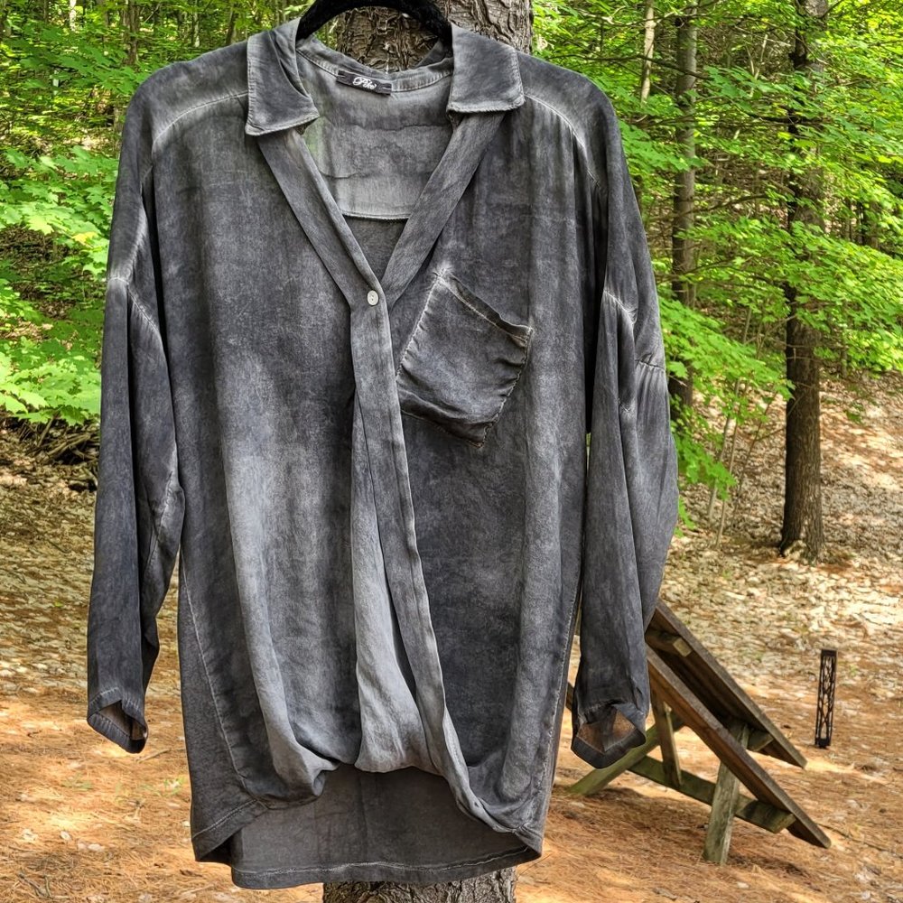 Summer top, M (loose fit), shades of washed gray
